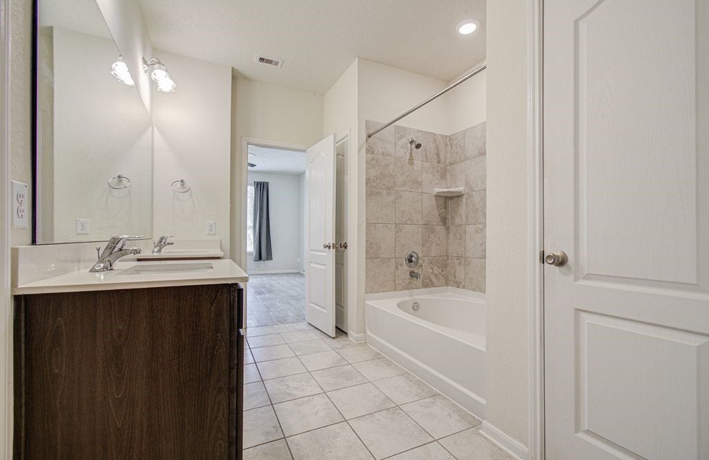 14126 Harmony Ridge Trail, Pearland, TX 77584 14126 Harmony Ridge Trail, Pearland, TX 77584