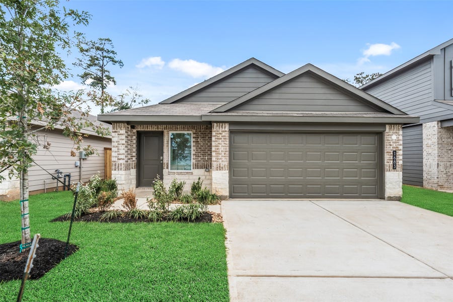 Property photo for 1683 Portia Lane, Conroe, TX