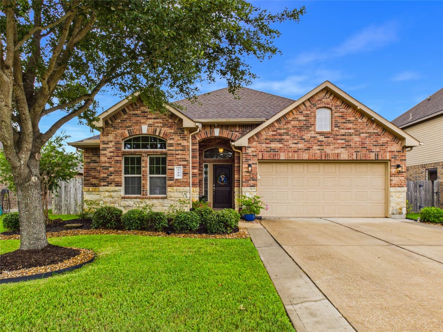 Property photo for 710 Fairway Drive, La Porte, TX