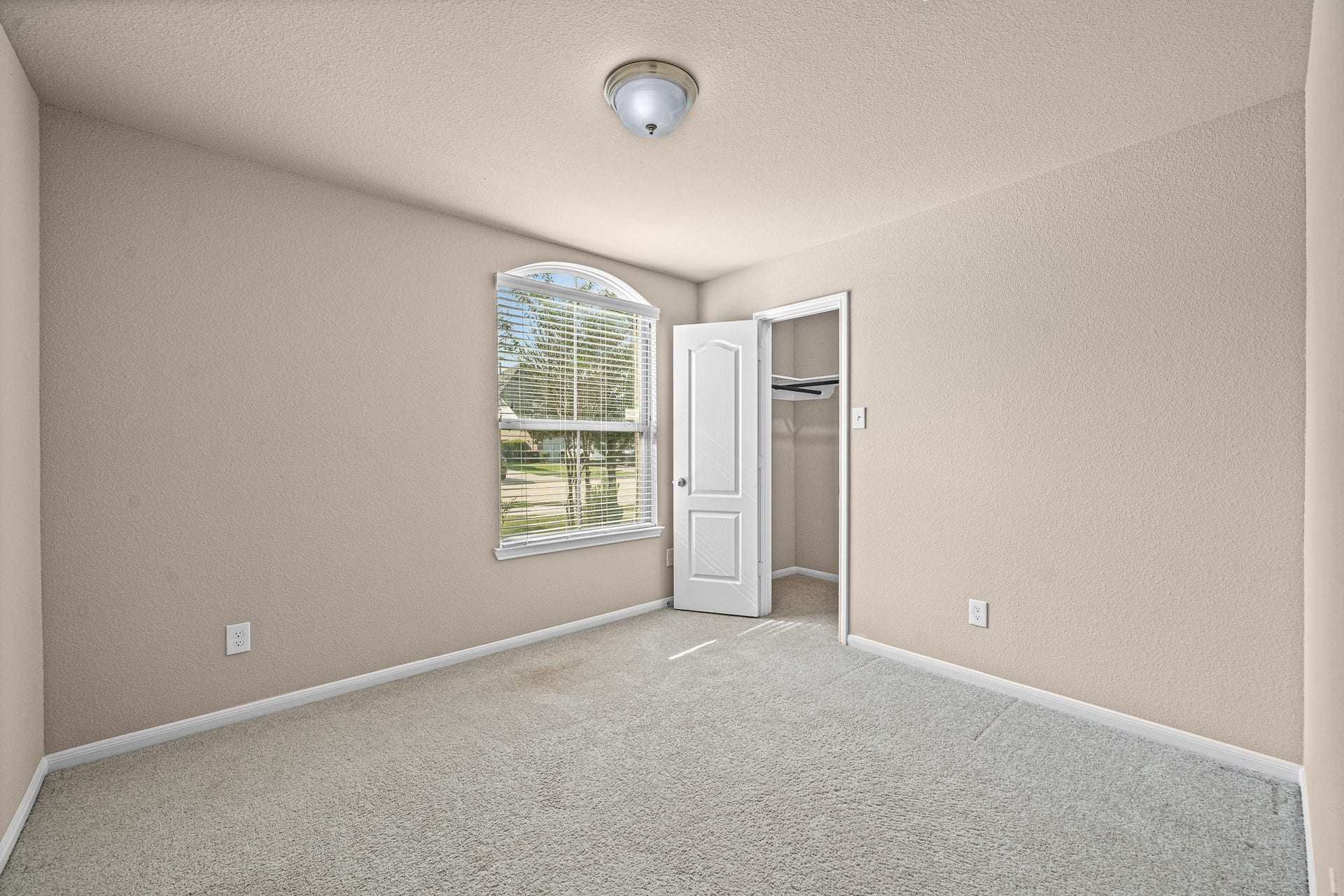 8403 Remington Bluff Lane, Richmond, TX 77407