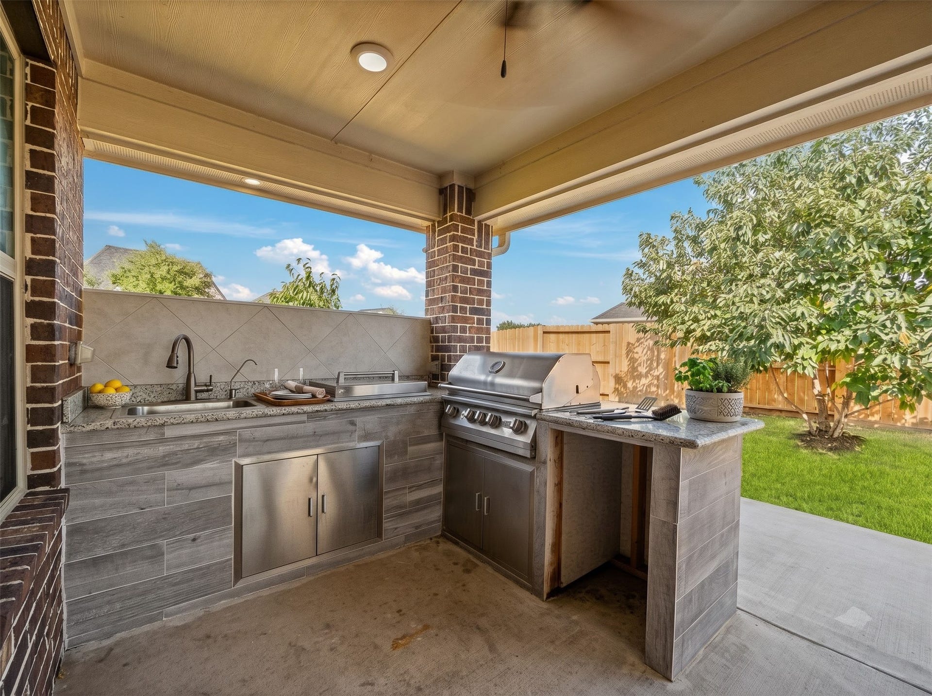 8403 Remington Bluff Lane, Richmond, TX 77407