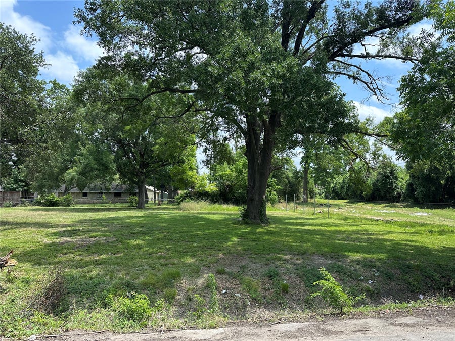 Property photo for 0 De Priest Street, Houston, TX