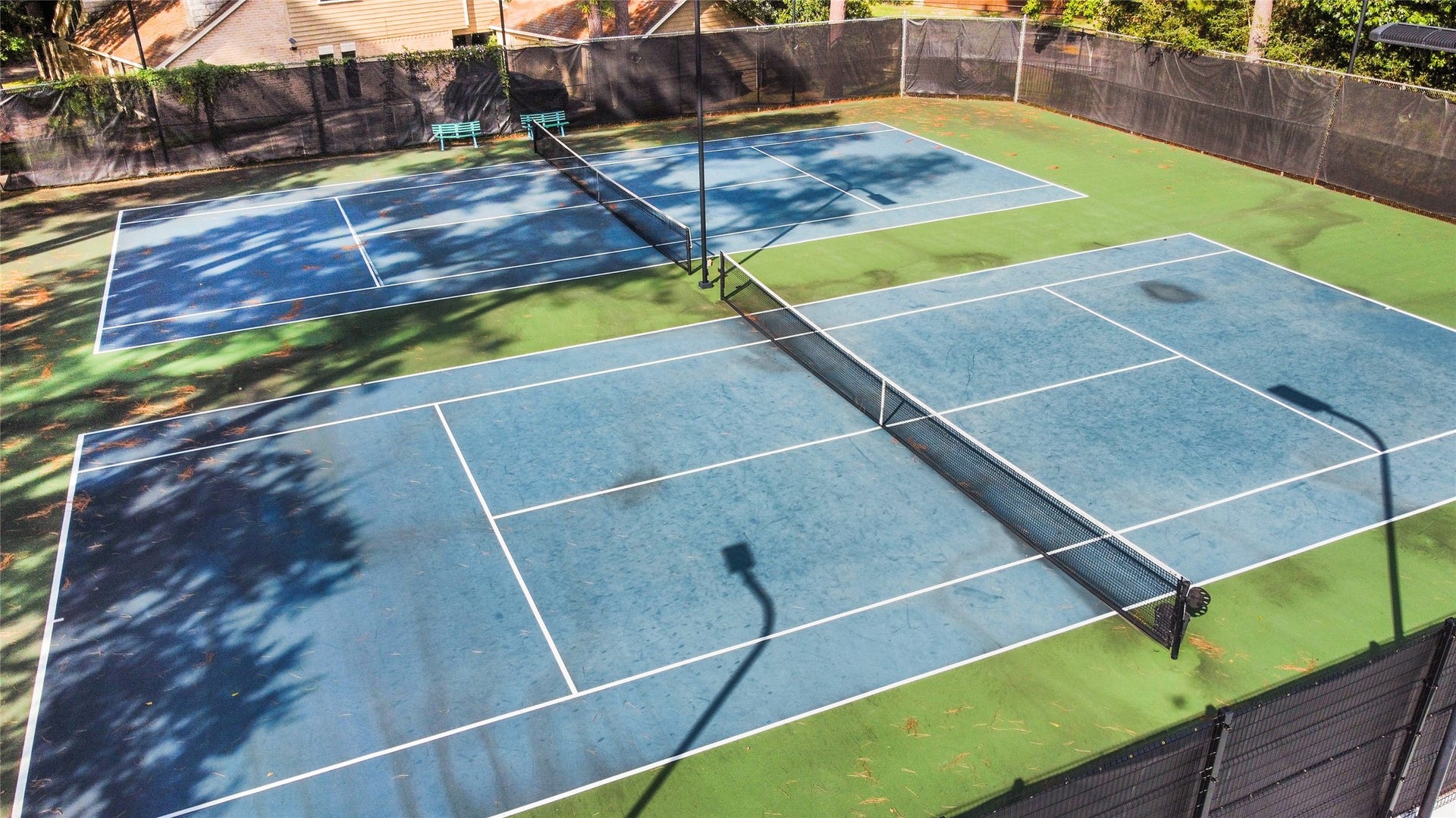 12503 Oakcroft Drive, Houston, TX 77070 community tennis court