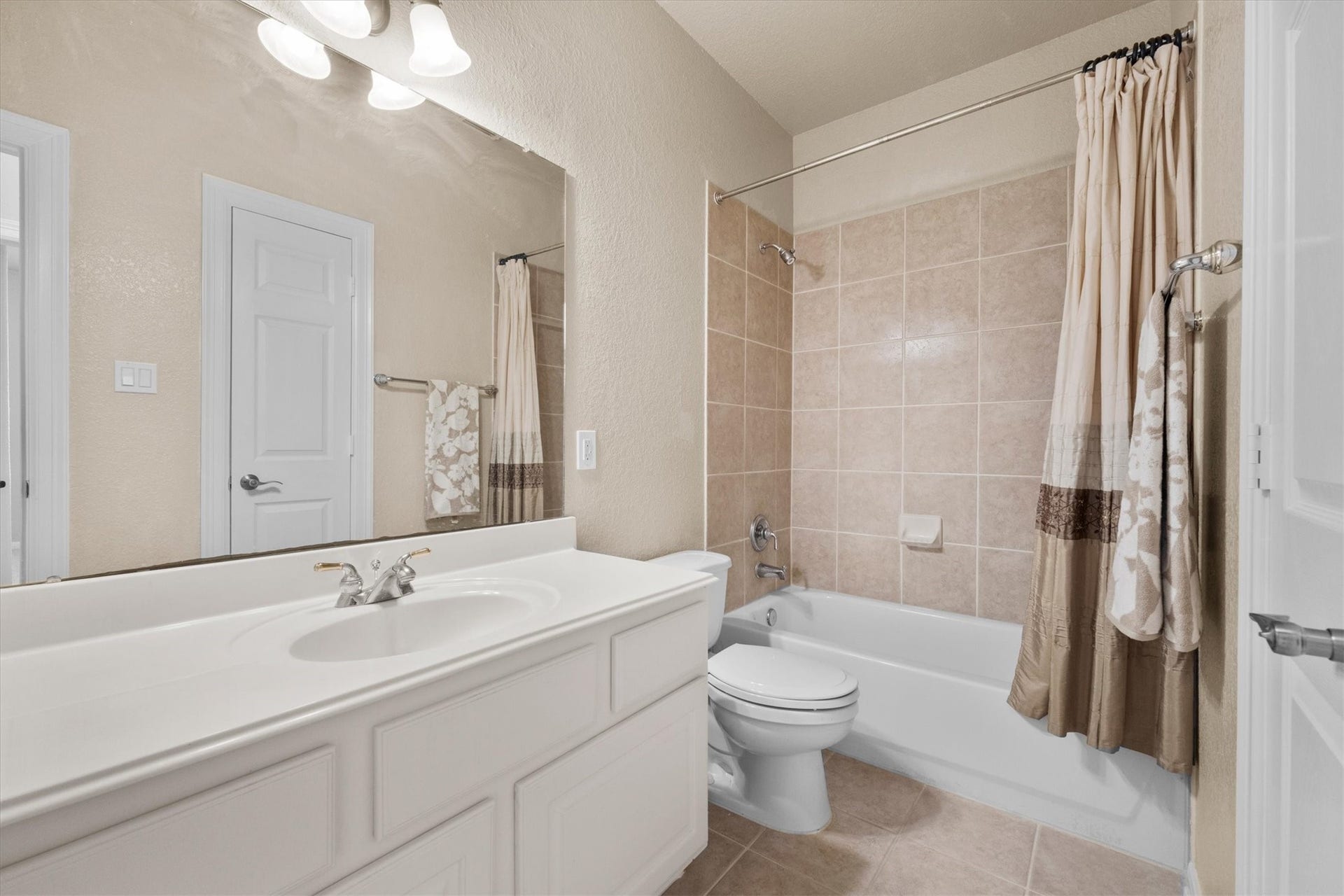43 Highclere Park Drive, Spring, TX 77379 43 Highclere Park Drive, Spring, TX 77379