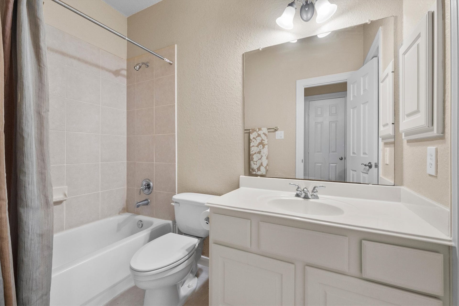43 Highclere Park Drive, Spring, TX 77379 43 Highclere Park Drive, Spring, TX 77379