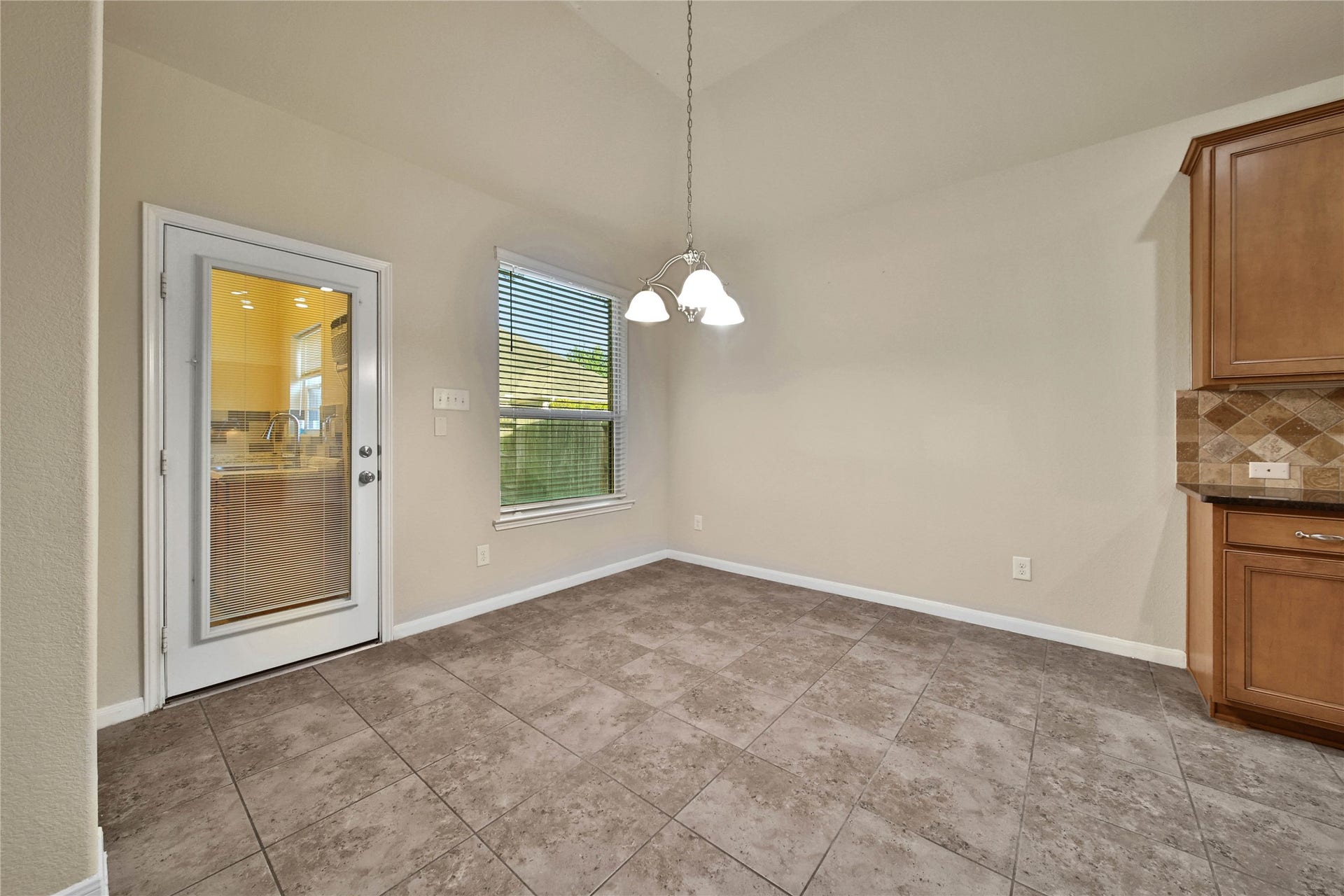 25208 Forest Ledge Drive, Porter, TX 77365