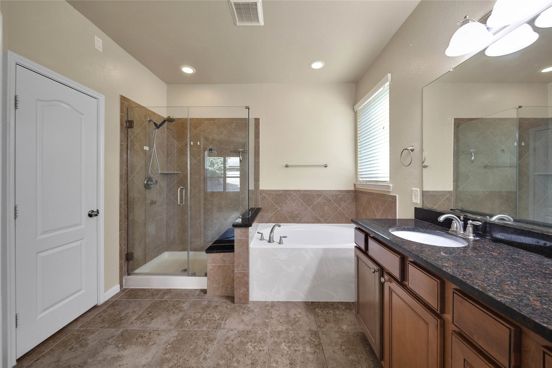 25208 Forest Ledge Drive, Porter, TX 77365