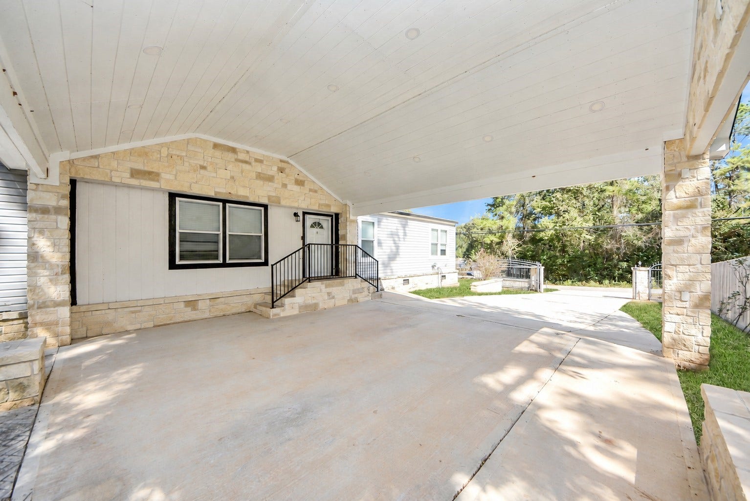 12565 Royal Green Drive, Conroe, TX 77303 12565 Royal Green Drive, Conroe, TX 77303