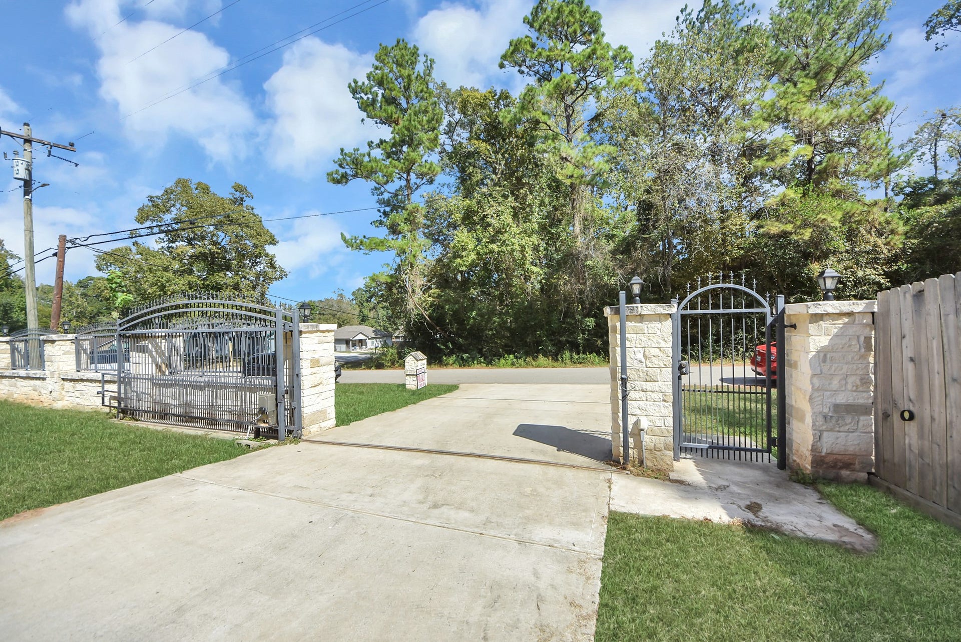 12565 Royal Green Drive, Conroe, TX 77303 12565 Royal Green Drive, Conroe, TX 77303