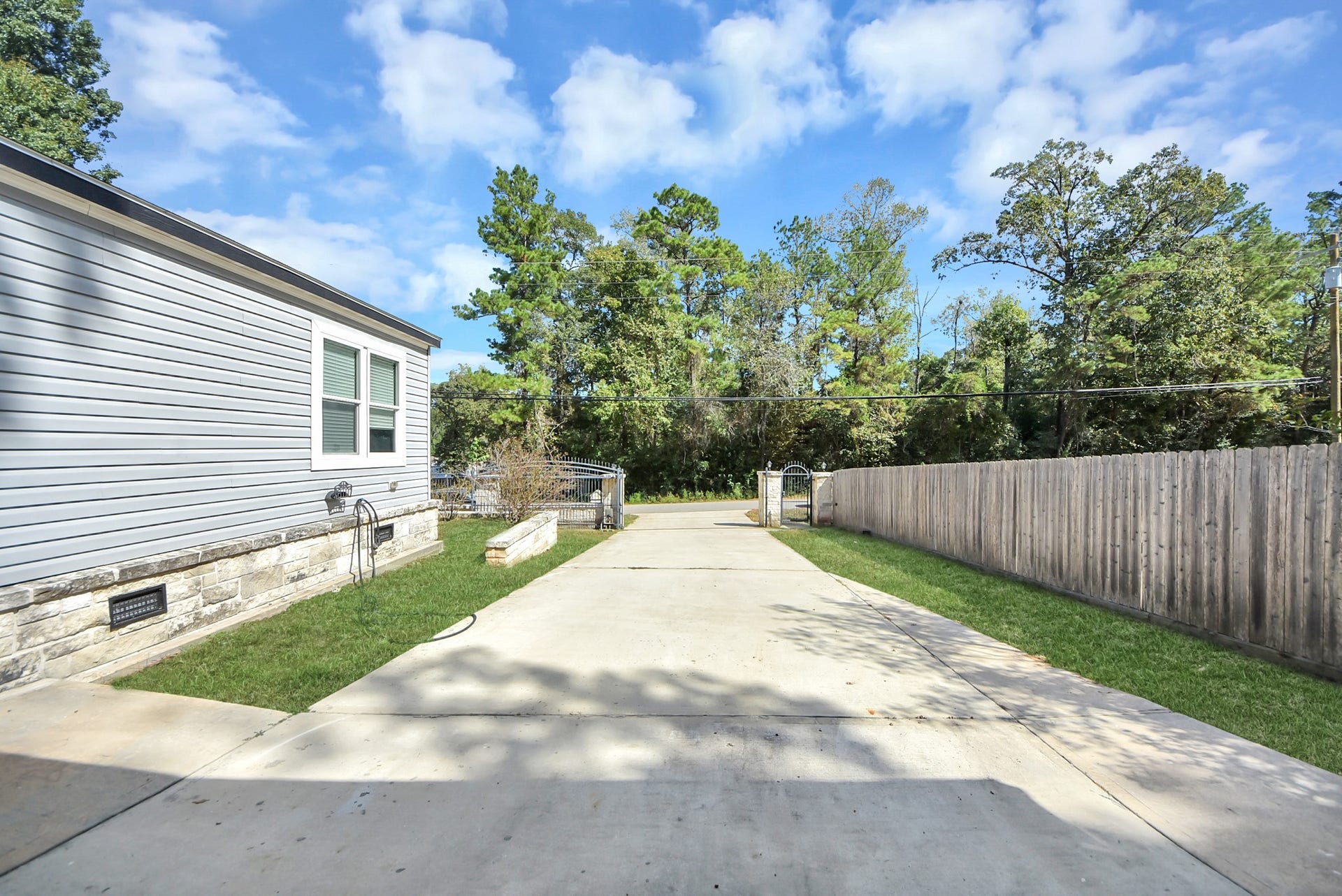 12565 Royal Green Drive, Conroe, TX 77303 12565 Royal Green Drive, Conroe, TX 77303