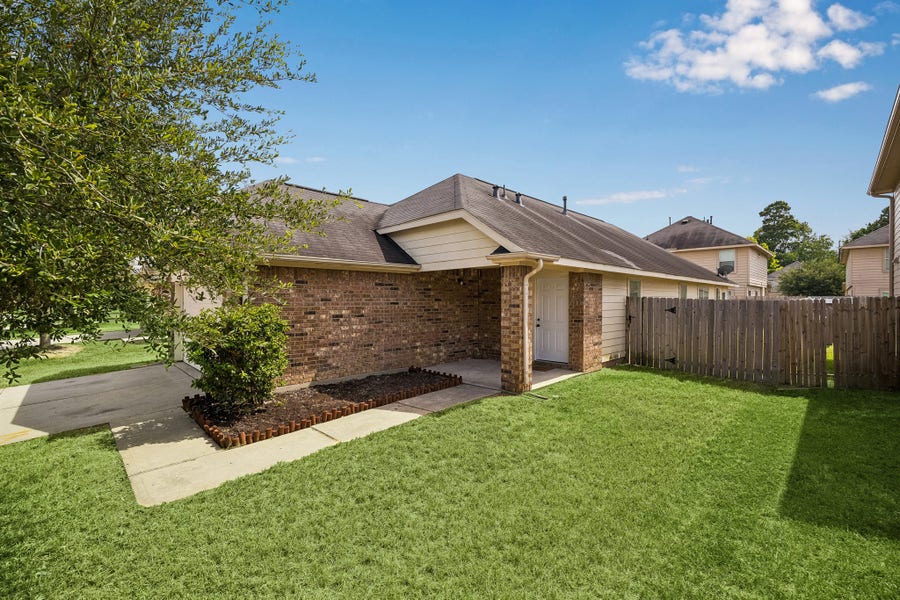Property photo for 21431 Wilona Way, Houston, TX