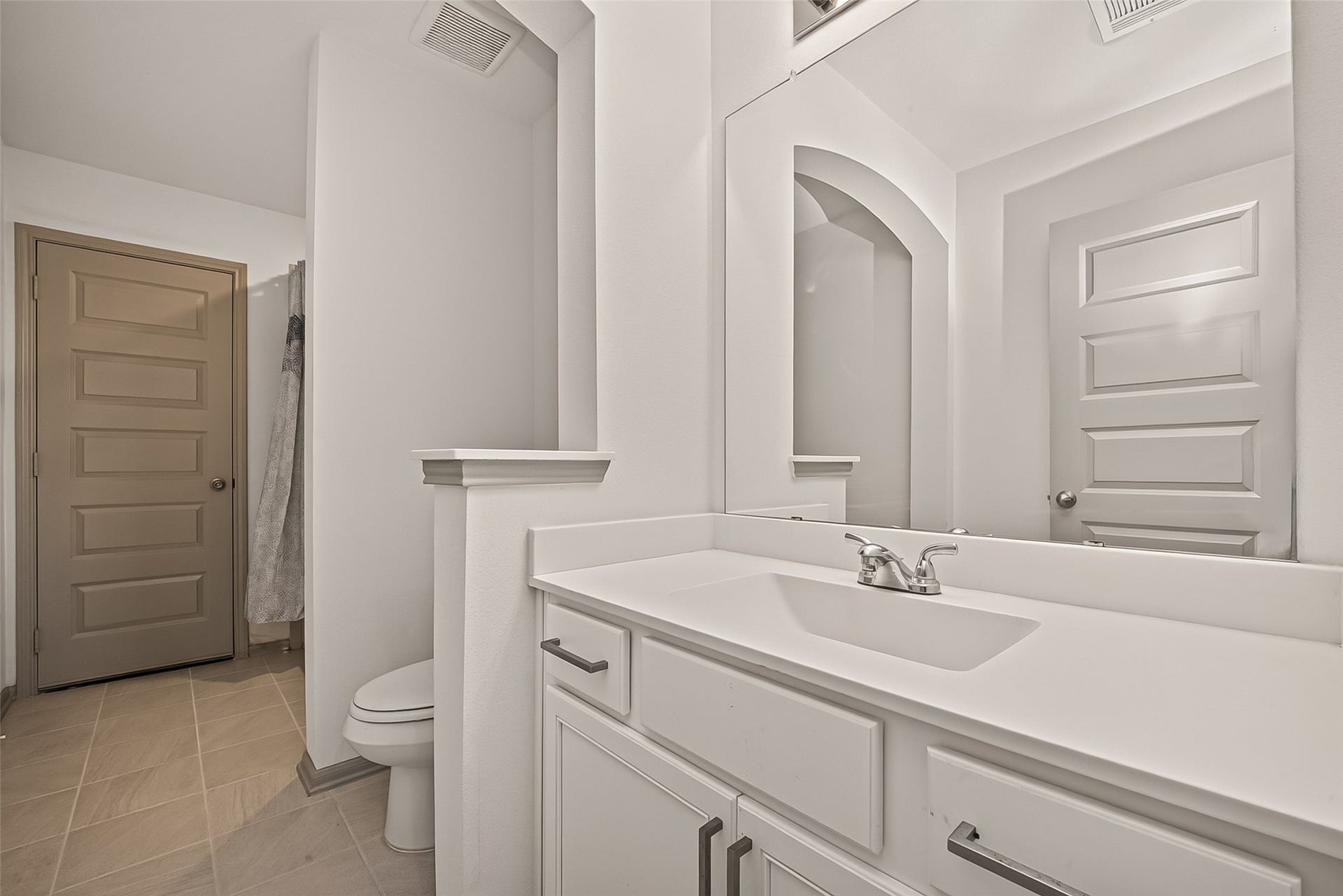 2225 Bellano Bay Drive, La Marque, TX 77568 2225 Bellano Bay Drive, La Marque, TX 77568