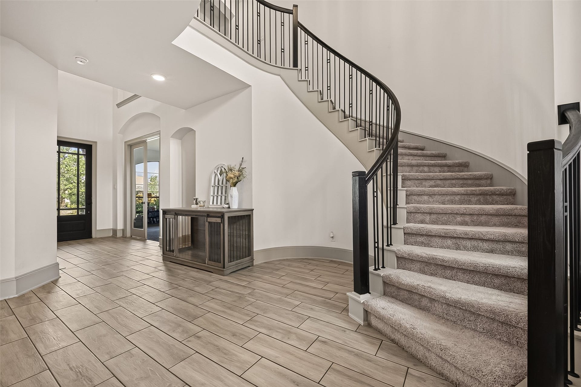 2225 Bellano Bay Drive, La Marque, TX 77568 2225 Bellano Bay Drive, La Marque, TX 77568