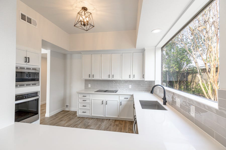 Property photo for 20 Charleston Street N, Sugar Land, TX