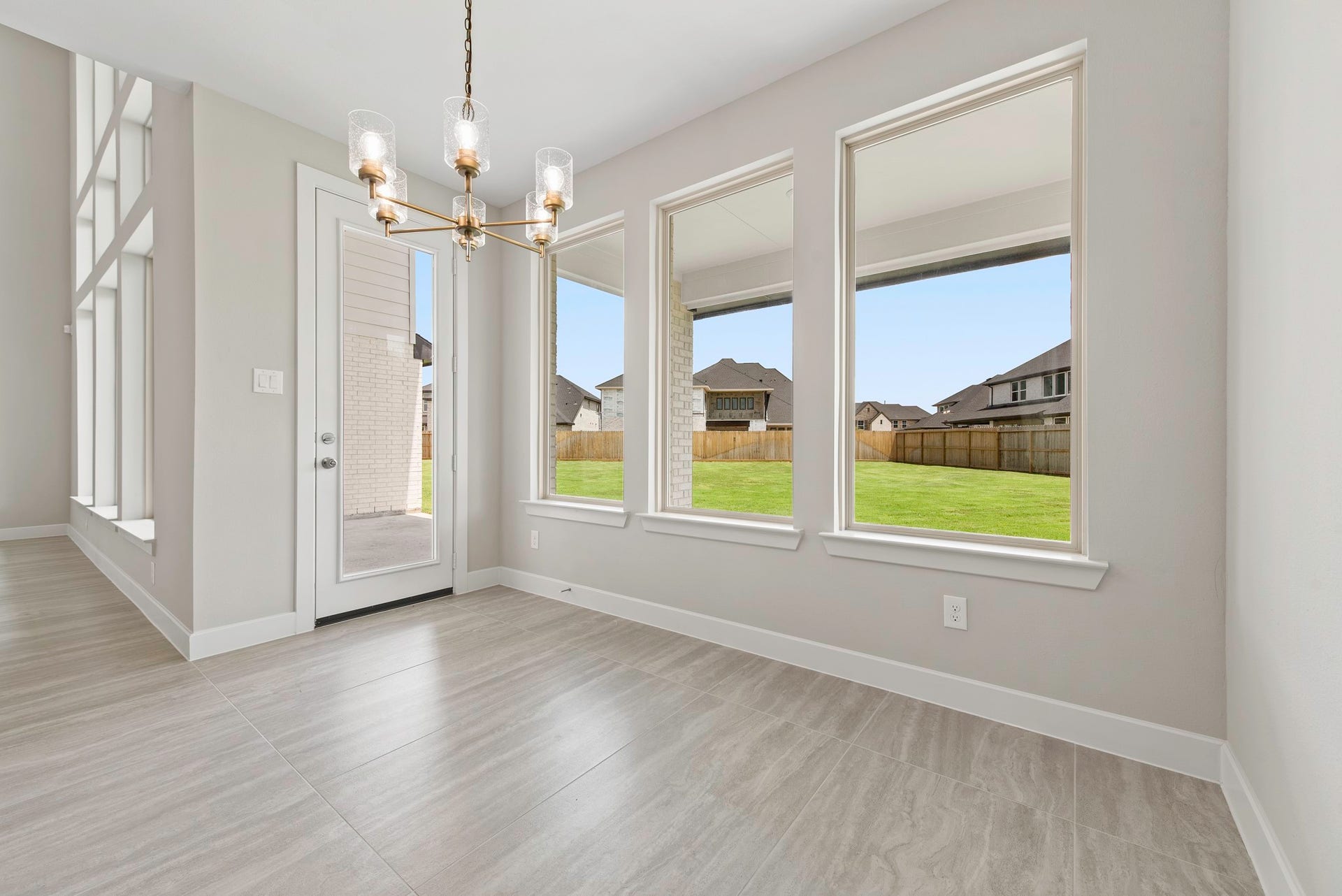 31515 Fern Grove Road, Fulshear, TX 77423 Representative image; features, selections and colors may vary.