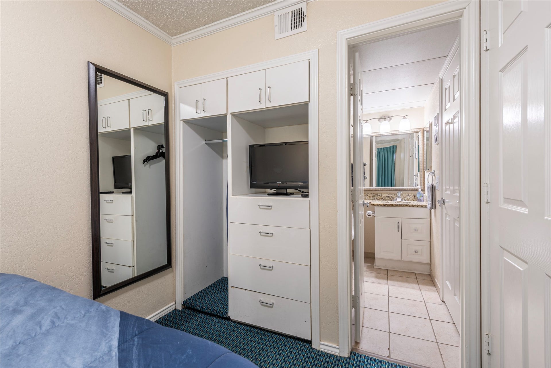 6102 Seawall Boulevard, #245, Galveston, TX 77551 6102 Seawall Boulevard, #245, Galveston, TX 77551