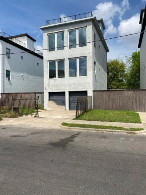 3419 Rawley Street, Houston, TX 77020 3419 Rawley Street, Houston, TX 77020