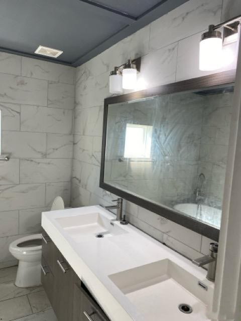 3419 Rawley Street, Houston, TX 77020 3419 Rawley Street, Houston, TX 77020