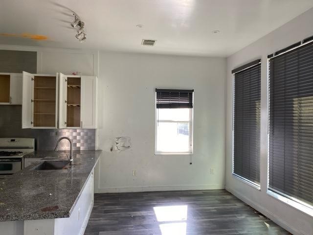 3419 Rawley Street, Houston, TX 77020 3419 Rawley Street, Houston, TX 77020