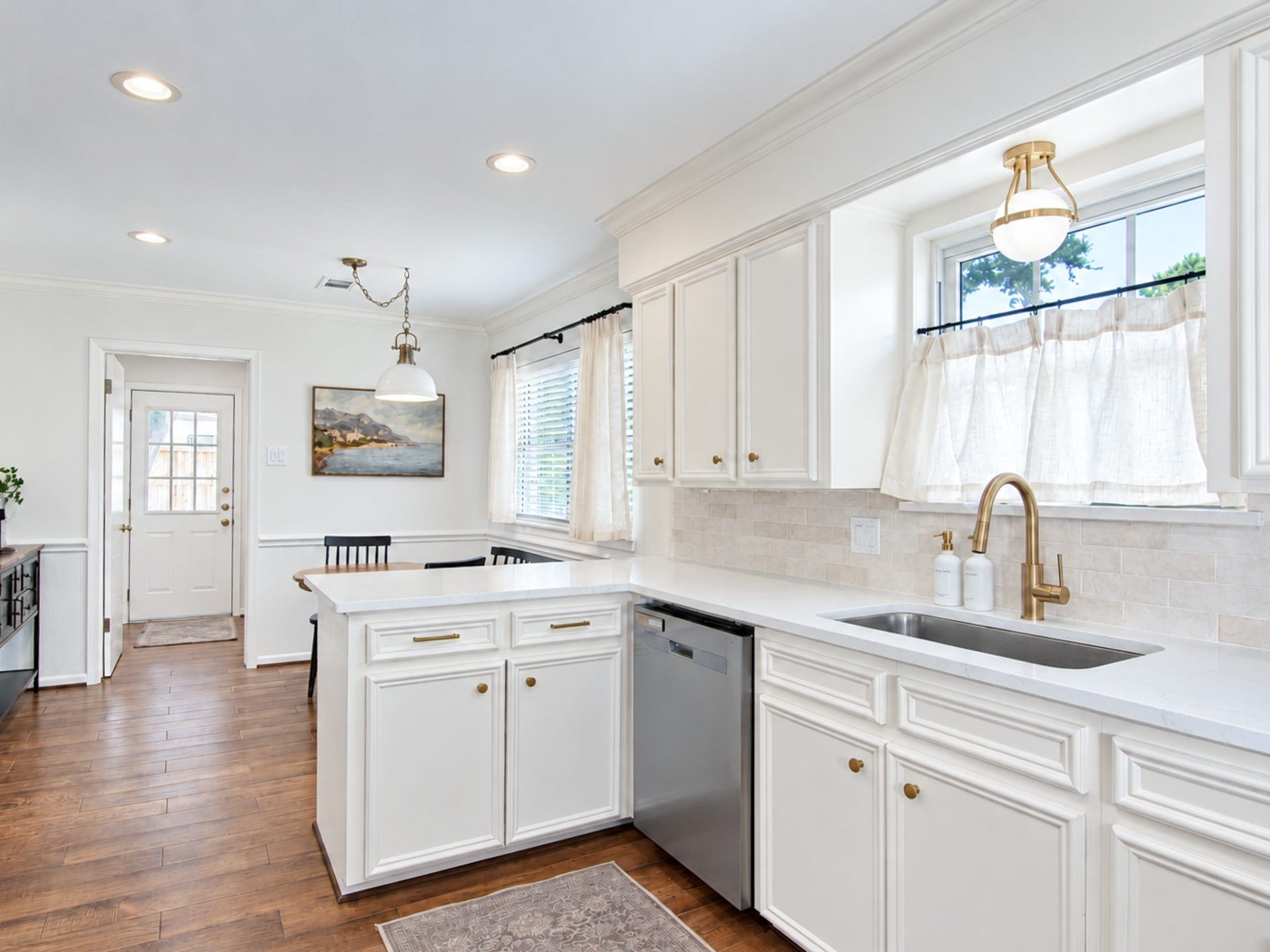 5611 Cheena Drive, Houston, TX 77096 5611 Cheena Drive, Houston, TX 77096