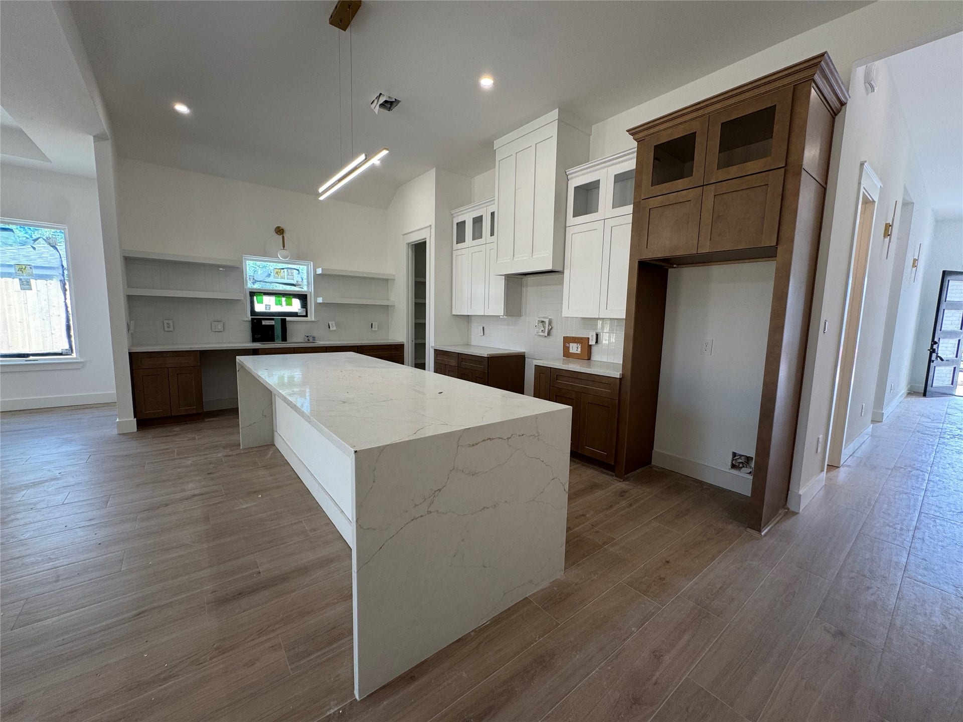 16019 Echo Hill Drive, Houston, TX 77059 16019 Echo Hill Drive, Houston, TX 77059