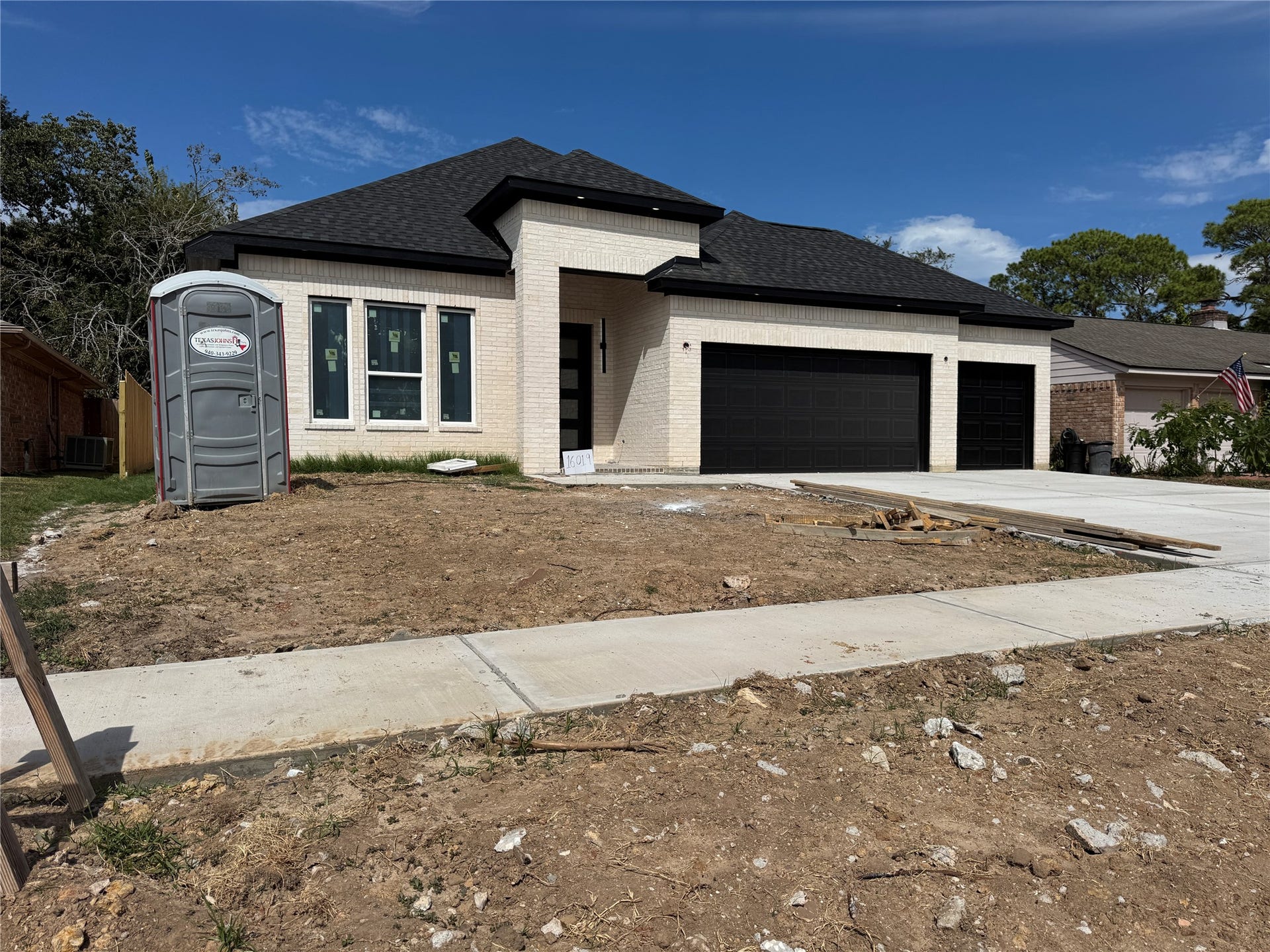 16019 Echo Hill Drive, Houston, TX 77059 16019 Echo Hill Drive, Houston, TX 77059