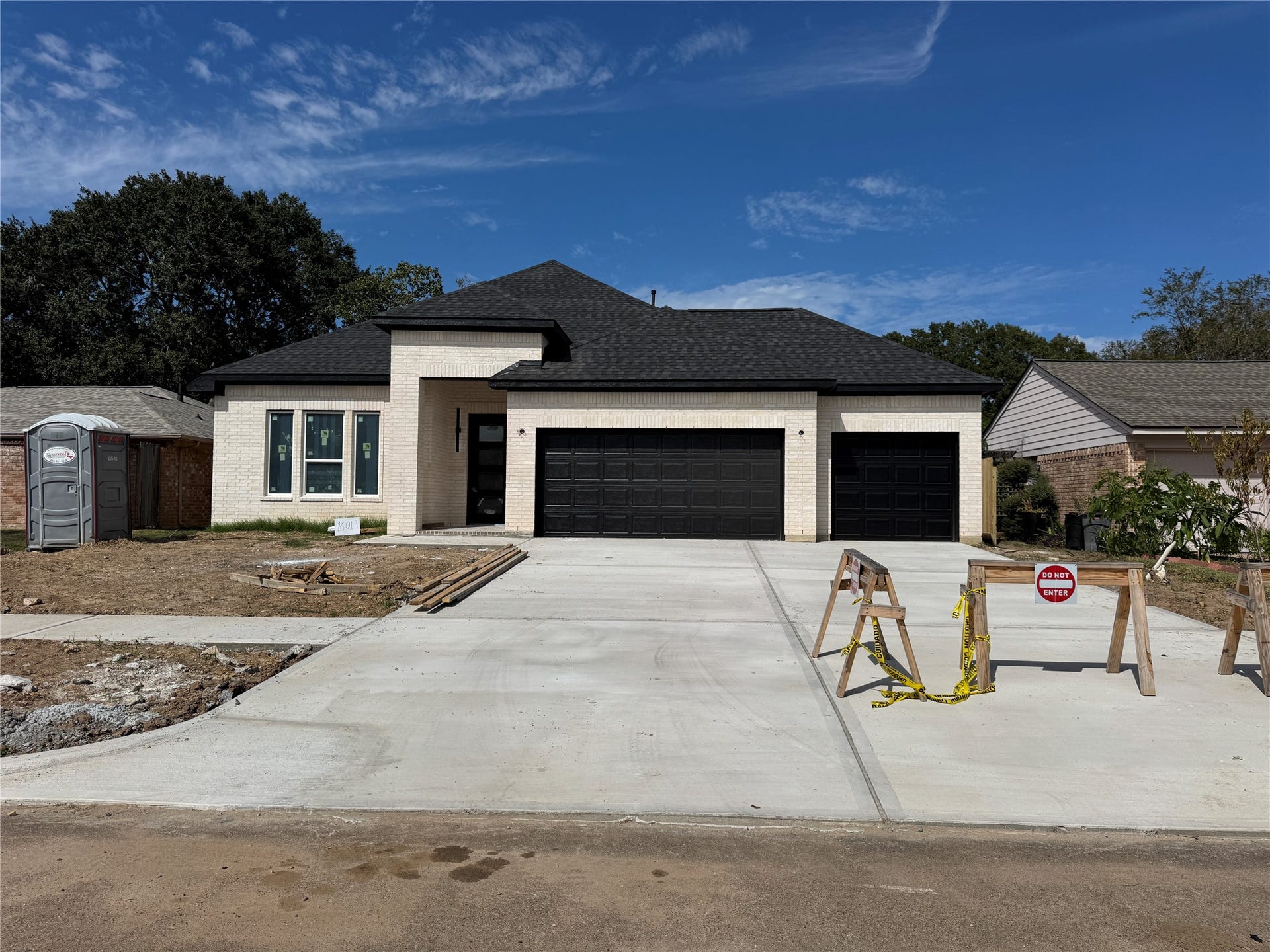 16019 Echo Hill Drive, Houston, TX 77059 16019 Echo Hill Drive, Houston, TX 77059