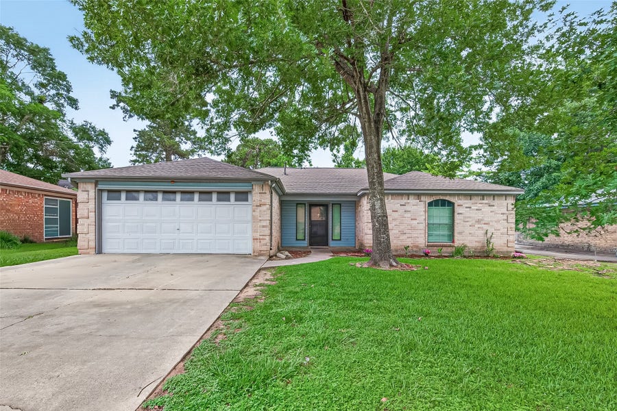 Property photo for 25131 Thrushwood Lane, Spring, TX