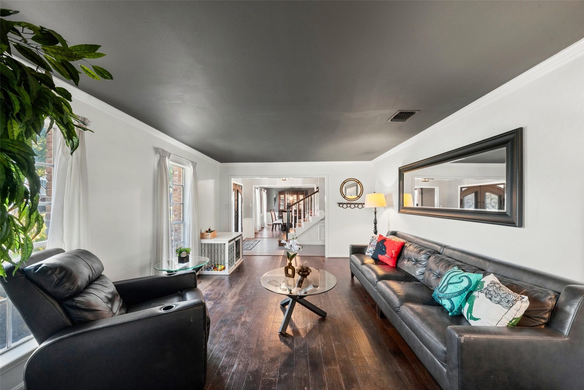 1806 Saddlecreek Drive, Houston, TX 77090 1806 Saddlecreek Drive, Houston, TX 77090