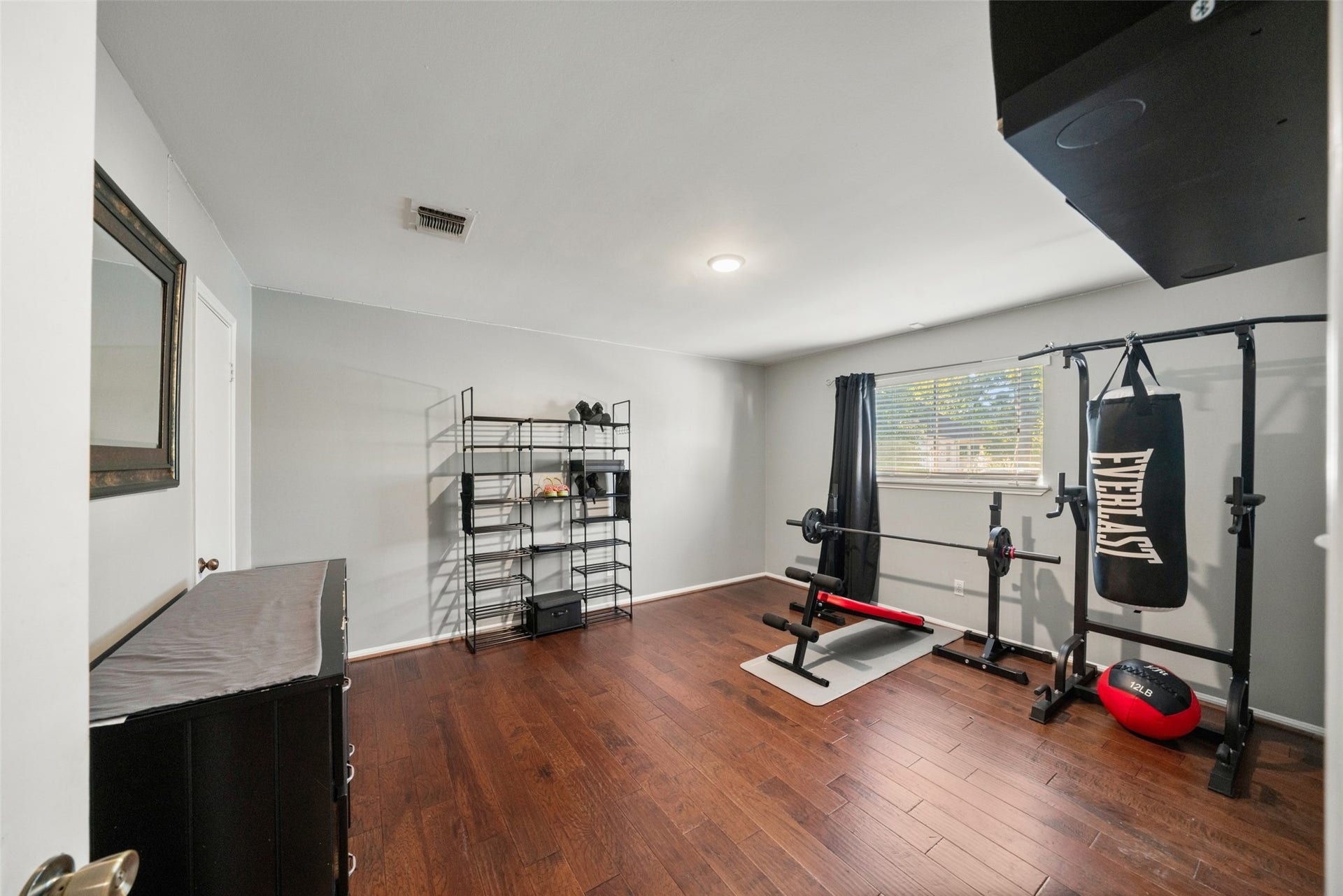 1806 Saddlecreek Drive, Houston, TX 77090 1806 Saddlecreek Drive, Houston, TX 77090