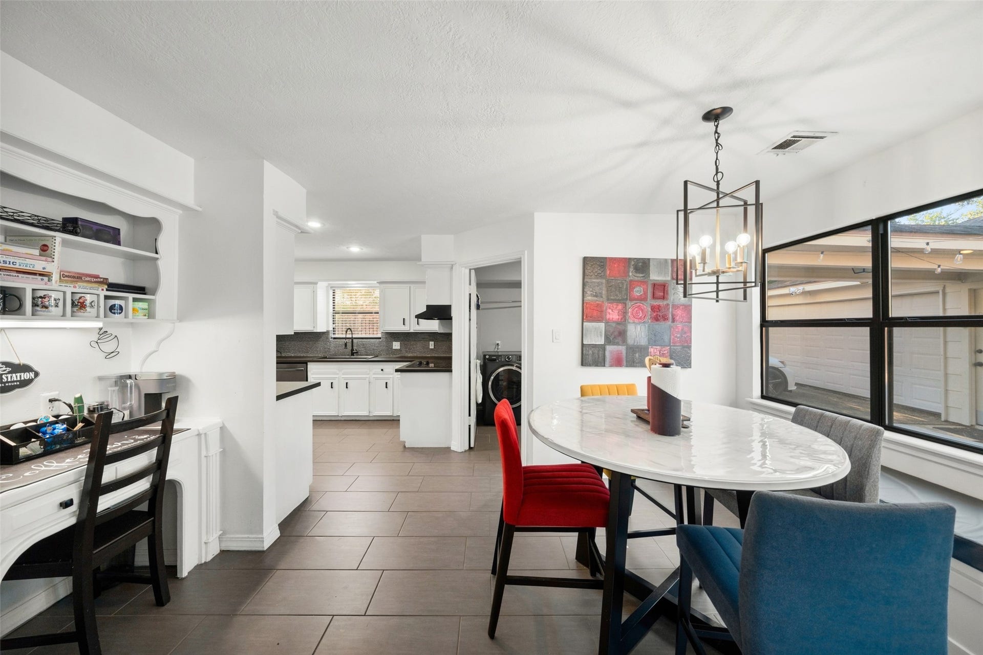 1806 Saddlecreek Drive, Houston, TX 77090 1806 Saddlecreek Drive, Houston, TX 77090