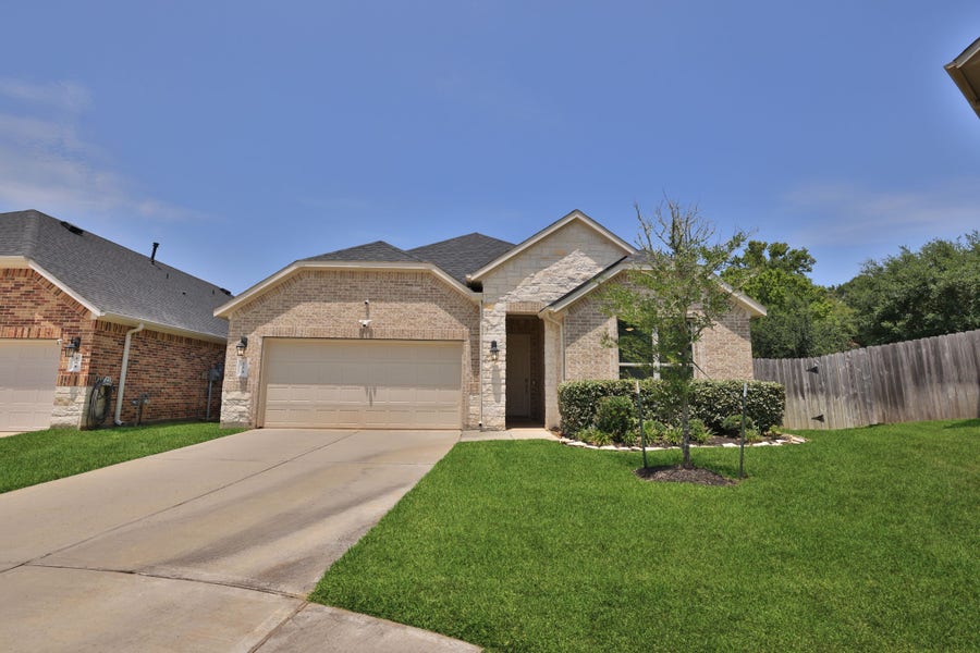 Property photo for 373 Pleasant Hill Way, Conroe, TX