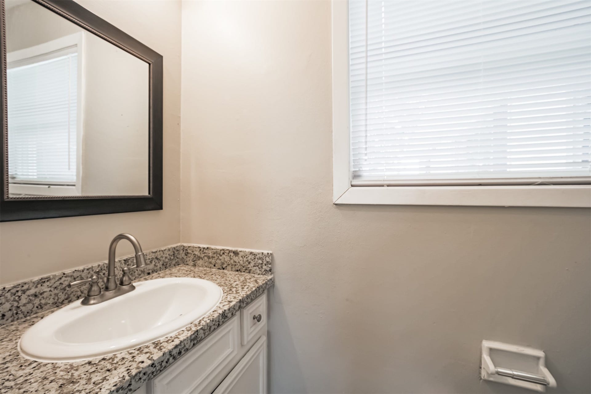 Primary bath has granite counter