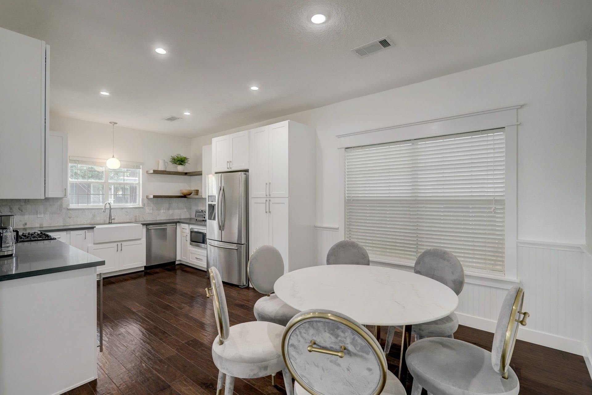 803 Dorothy Street, Houston, TX 77007 Open kitchen and dining area creates a welcoming space for meals, conversation, and entertaining.