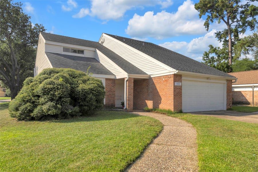 Property photo for 1622 Ash Meadow Drive, Houston, TX