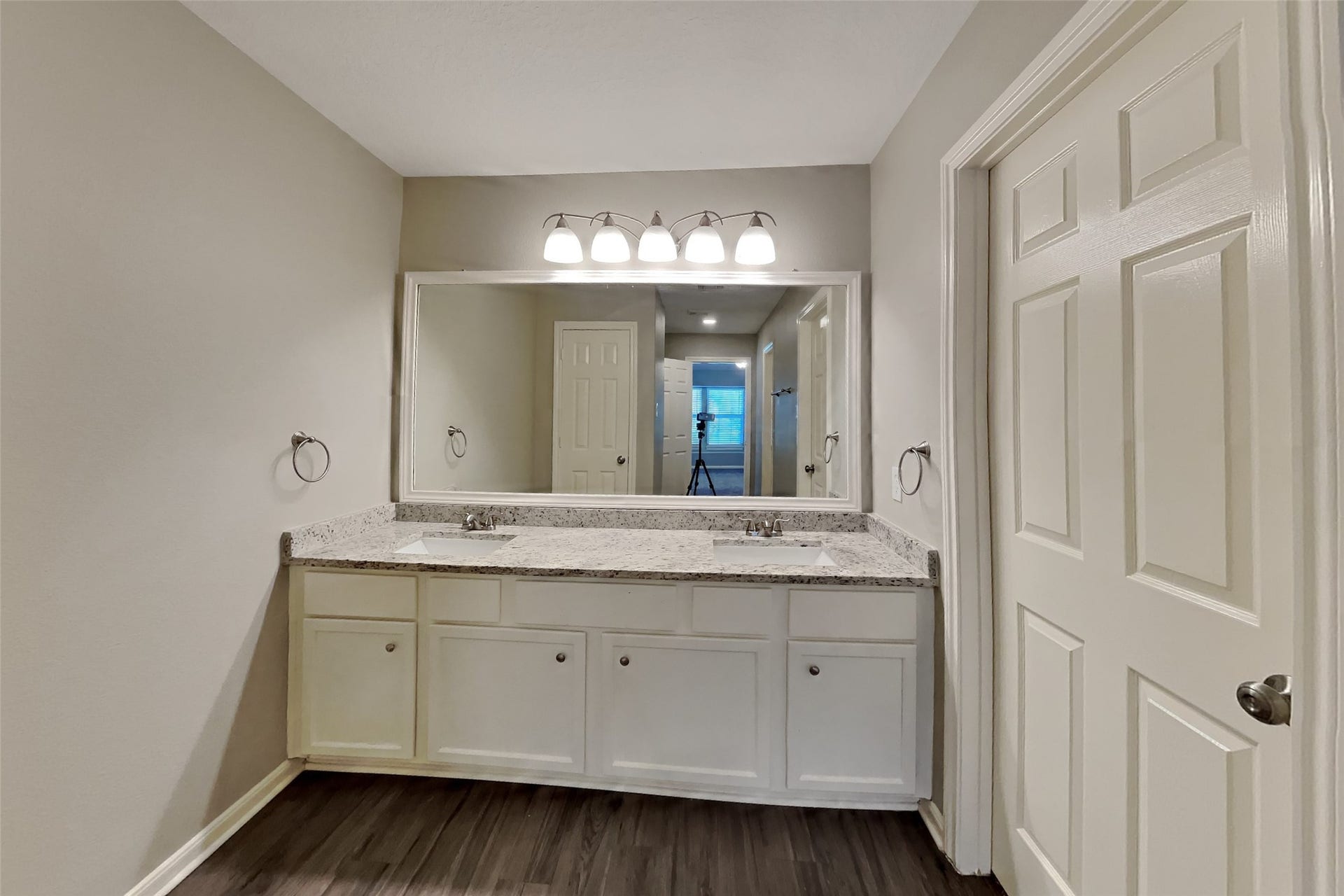 3512 White Oak Point Drive, Conroe, TX 77304 3512 White Oak Point Drive, Conroe, TX 77304
