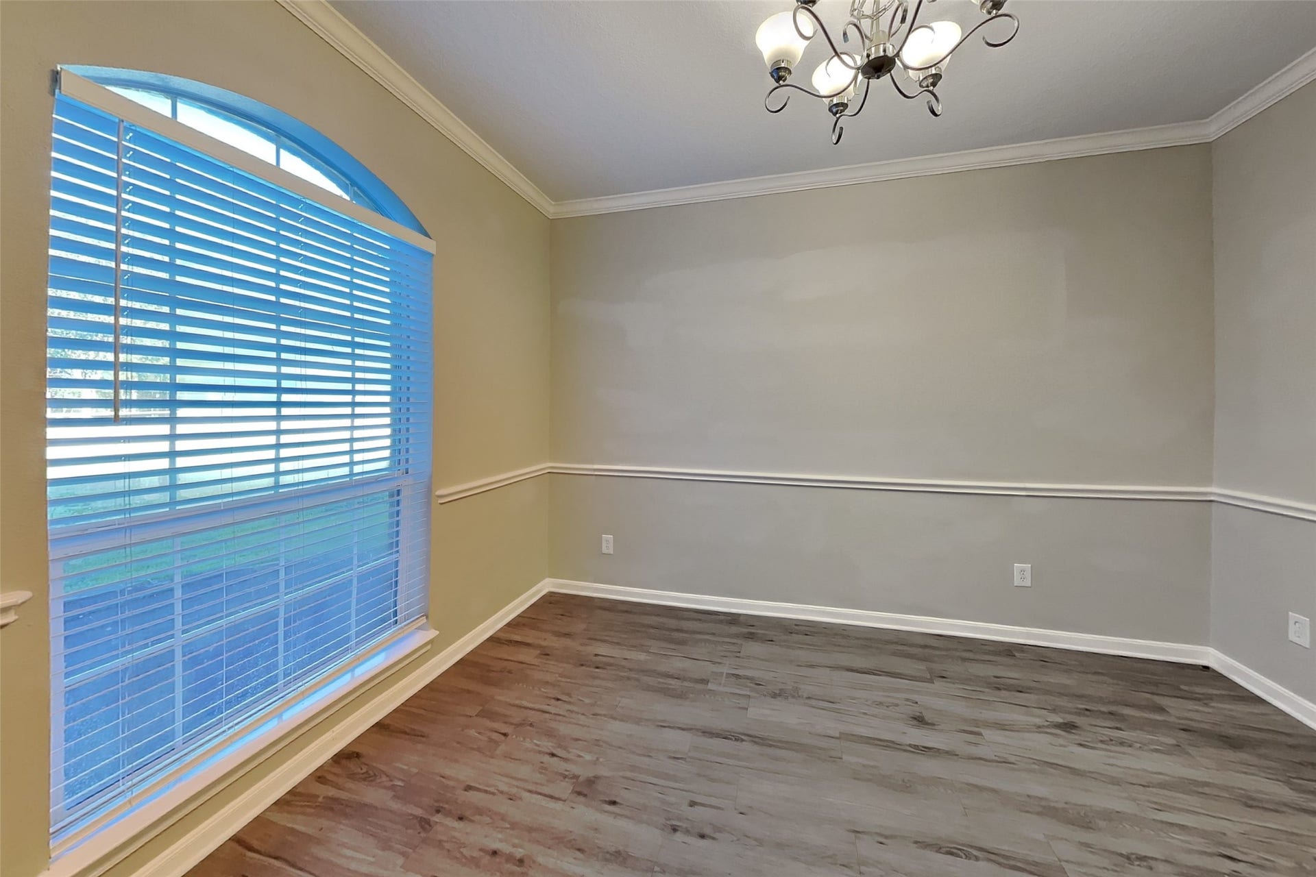 3512 White Oak Point Drive, Conroe, TX 77304 3512 White Oak Point Drive, Conroe, TX 77304