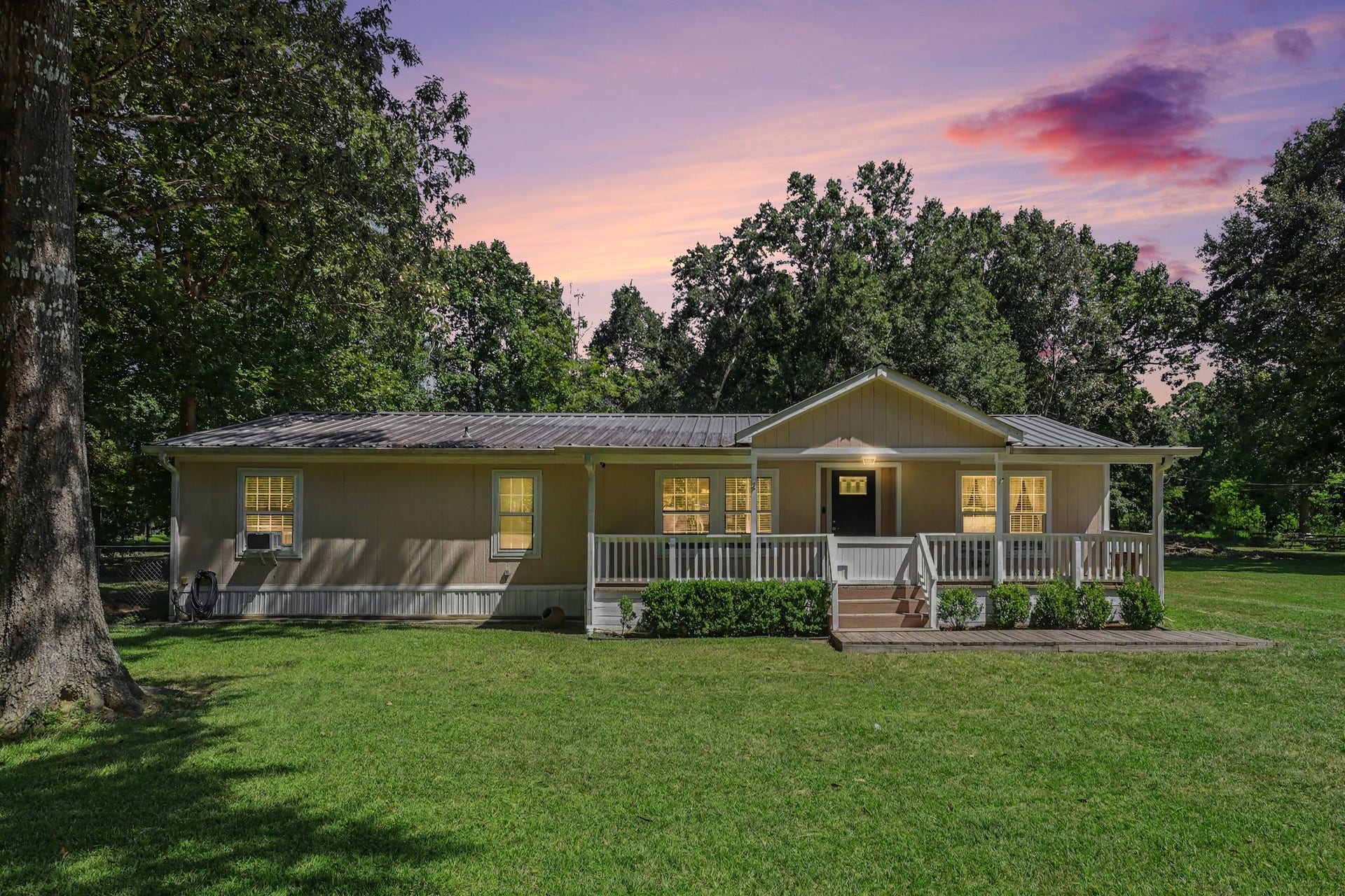 1104 County Road 650, Dayton, TX 77535 1104 County Road 650, Dayton, TX 77535