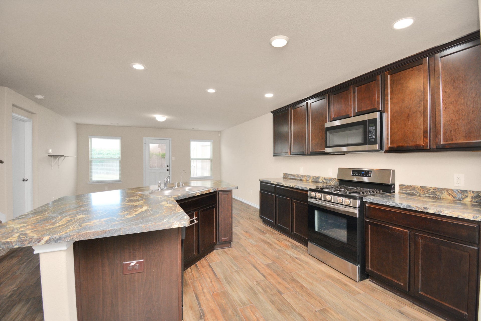 3210 Aldridge Drive, Missouri City, TX 77459 3210 Aldridge Drive, Missouri City, TX 77459