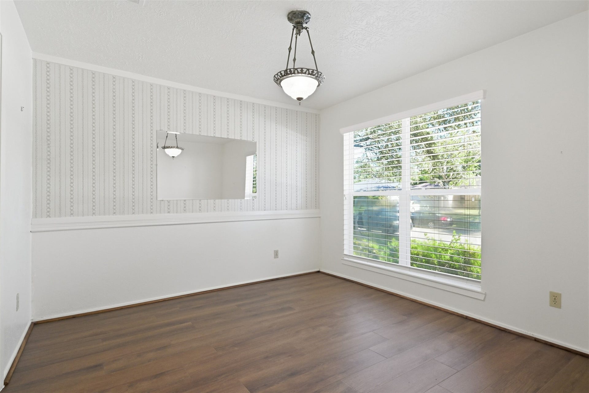 6129 Creekside Lane, League City, TX 77573 6129 Creekside Lane, League City, TX 77573