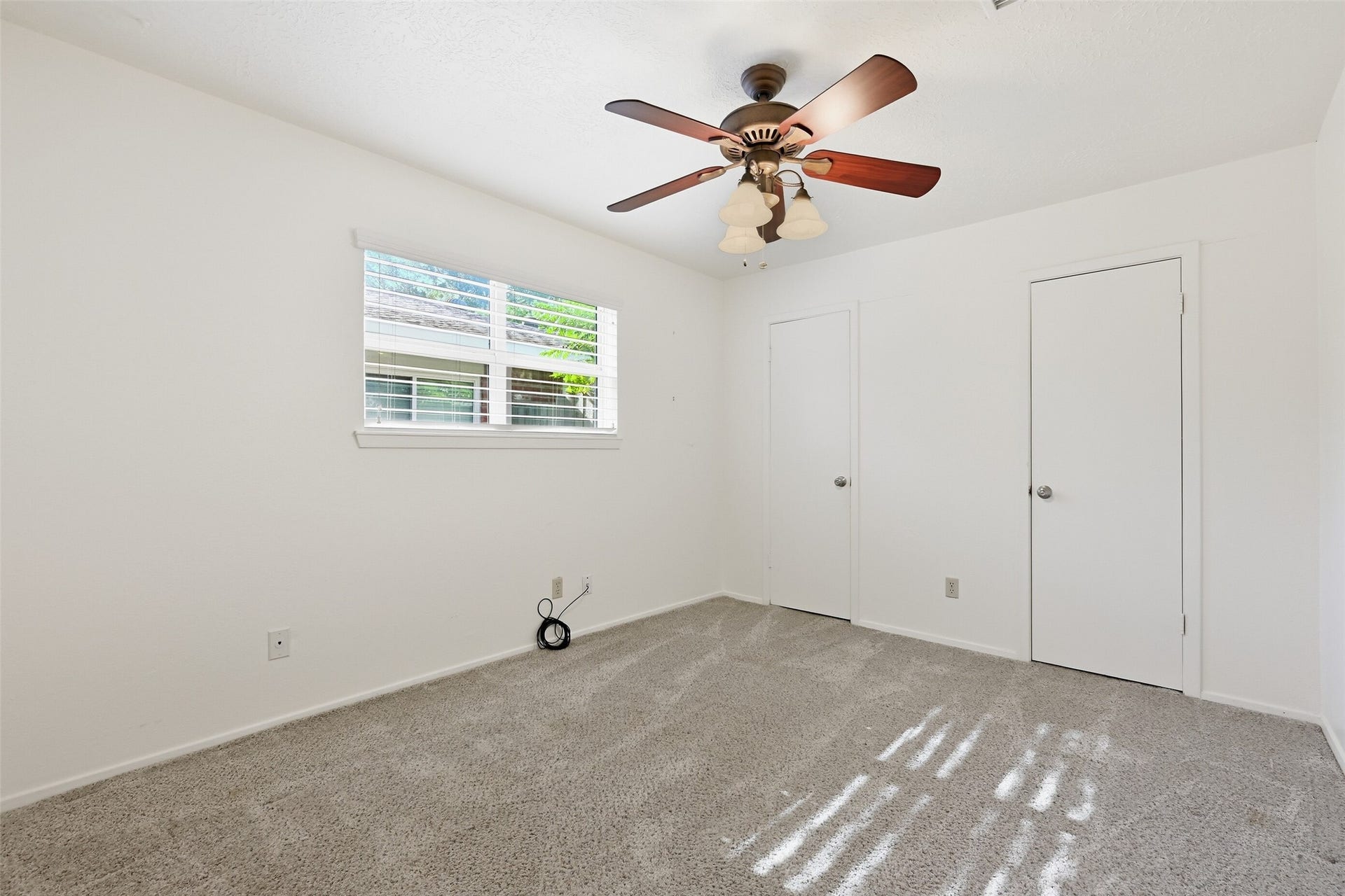 6129 Creekside Lane, League City, TX 77573 6129 Creekside Lane, League City, TX 77573