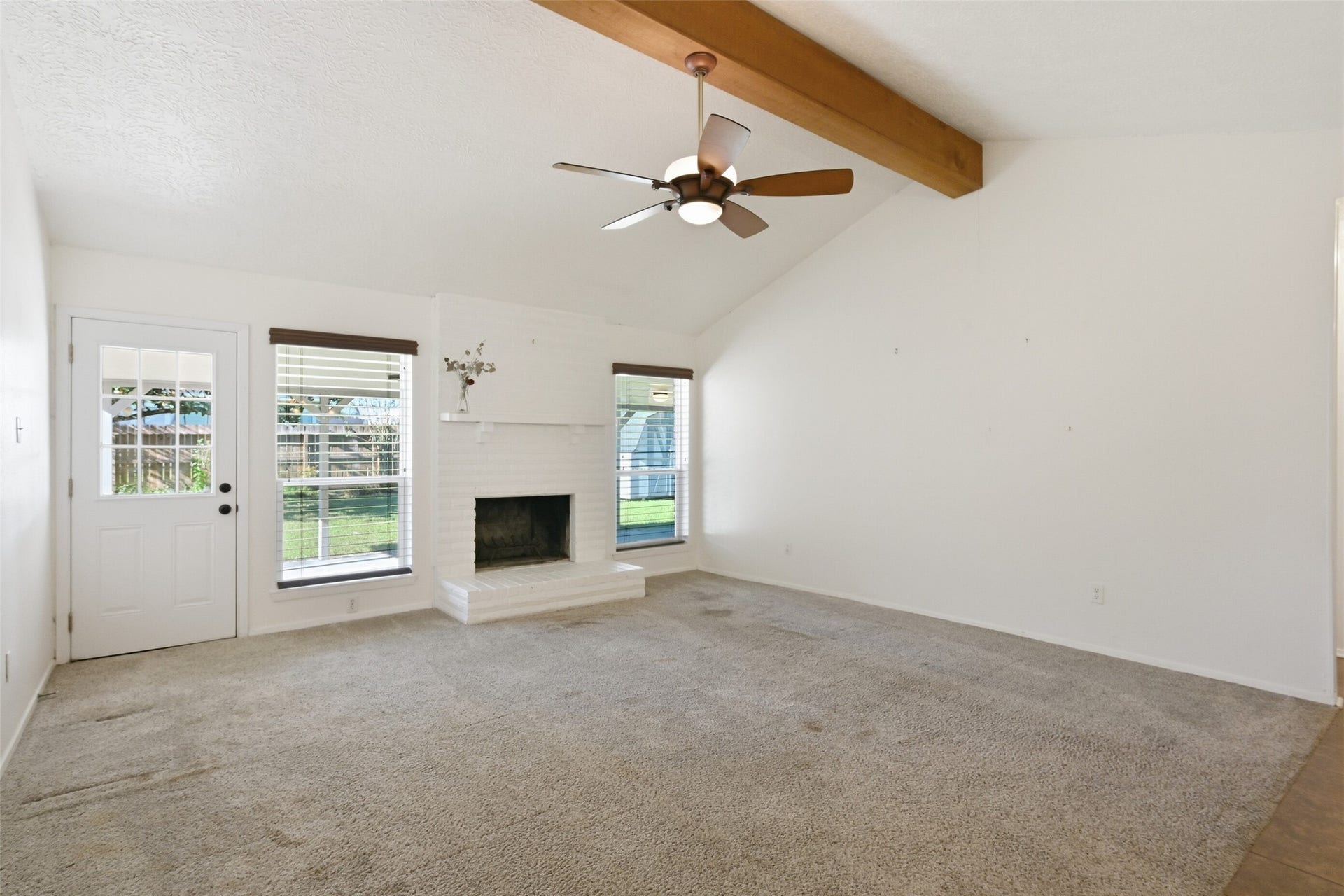 6129 Creekside Lane, League City, TX 77573 6129 Creekside Lane, League City, TX 77573