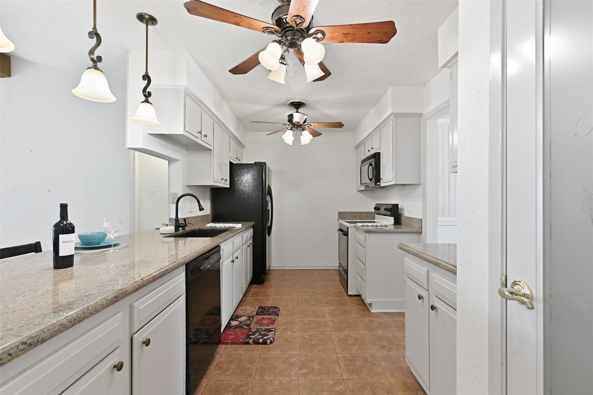 6129 Creekside Lane, League City, TX 77573 6129 Creekside Lane, League City, TX 77573