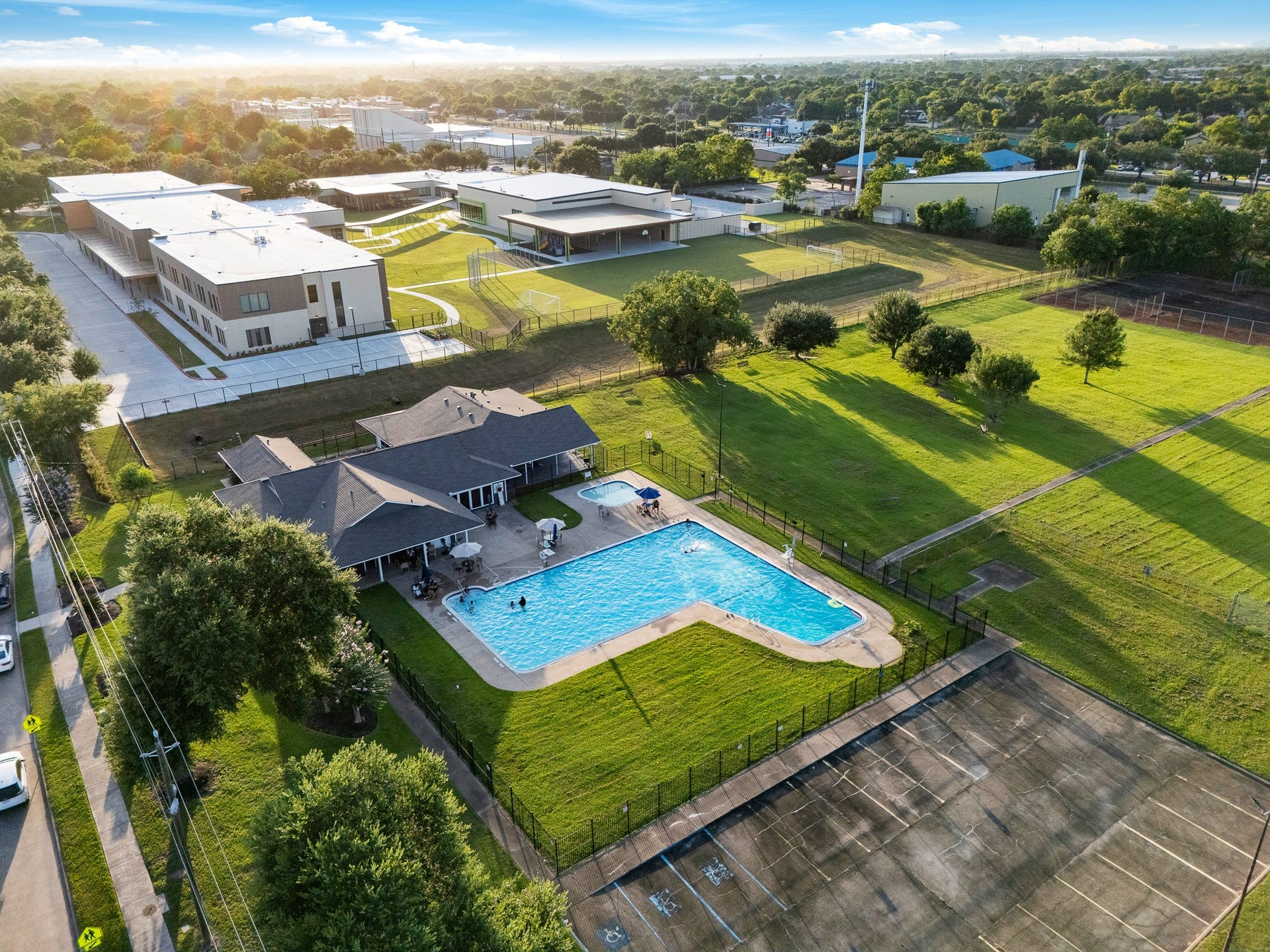 15506 Appleridge Drive, Houston, TX 77489 15506 Appleridge Drive, Houston, TX 77489