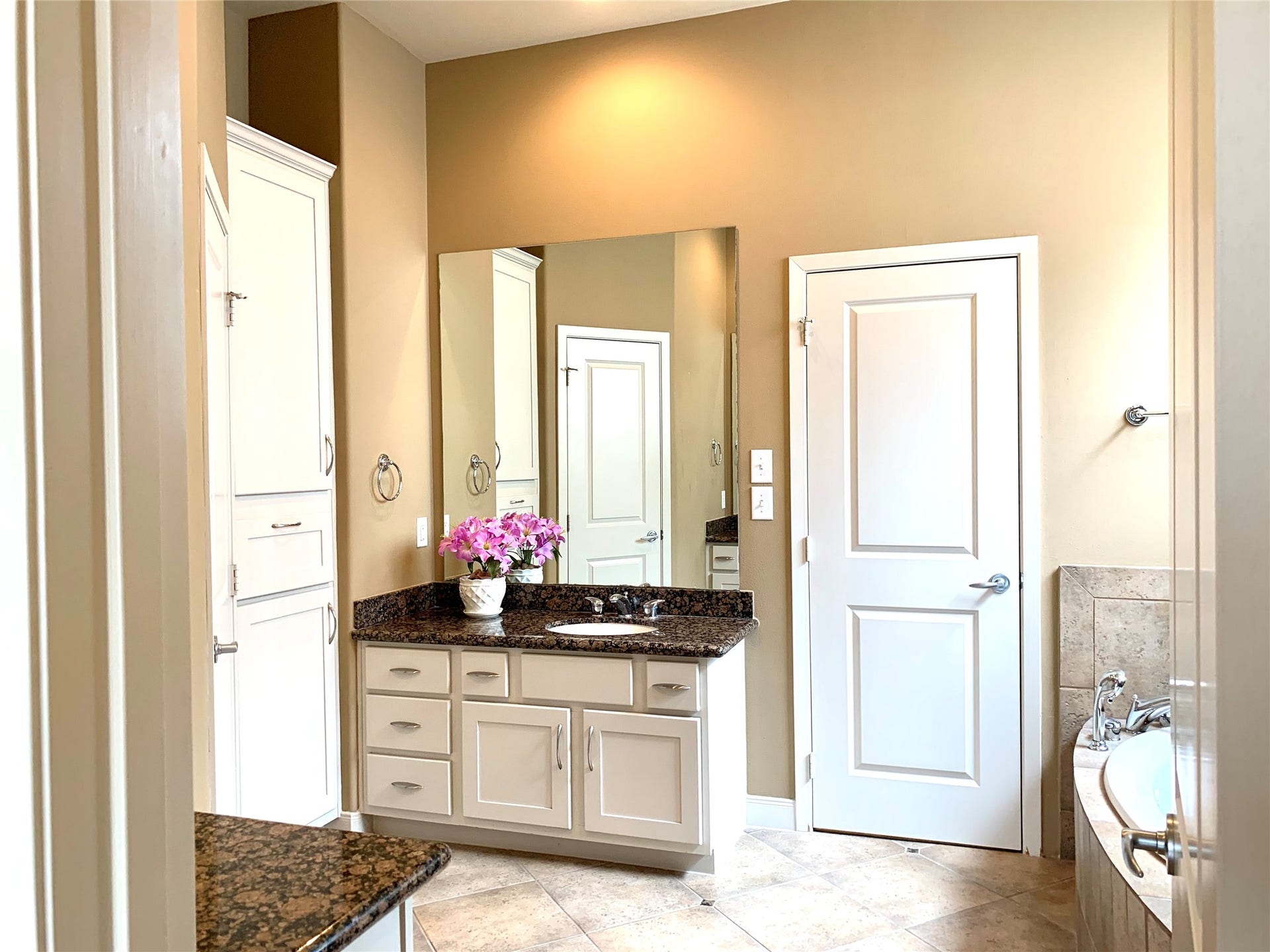 5231 Lillian Street, Houston, TX 77007