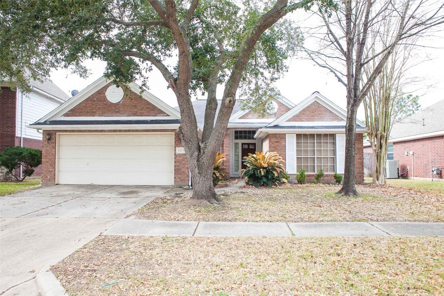 Property photo for 6223 Newbury Drive, Katy, TX