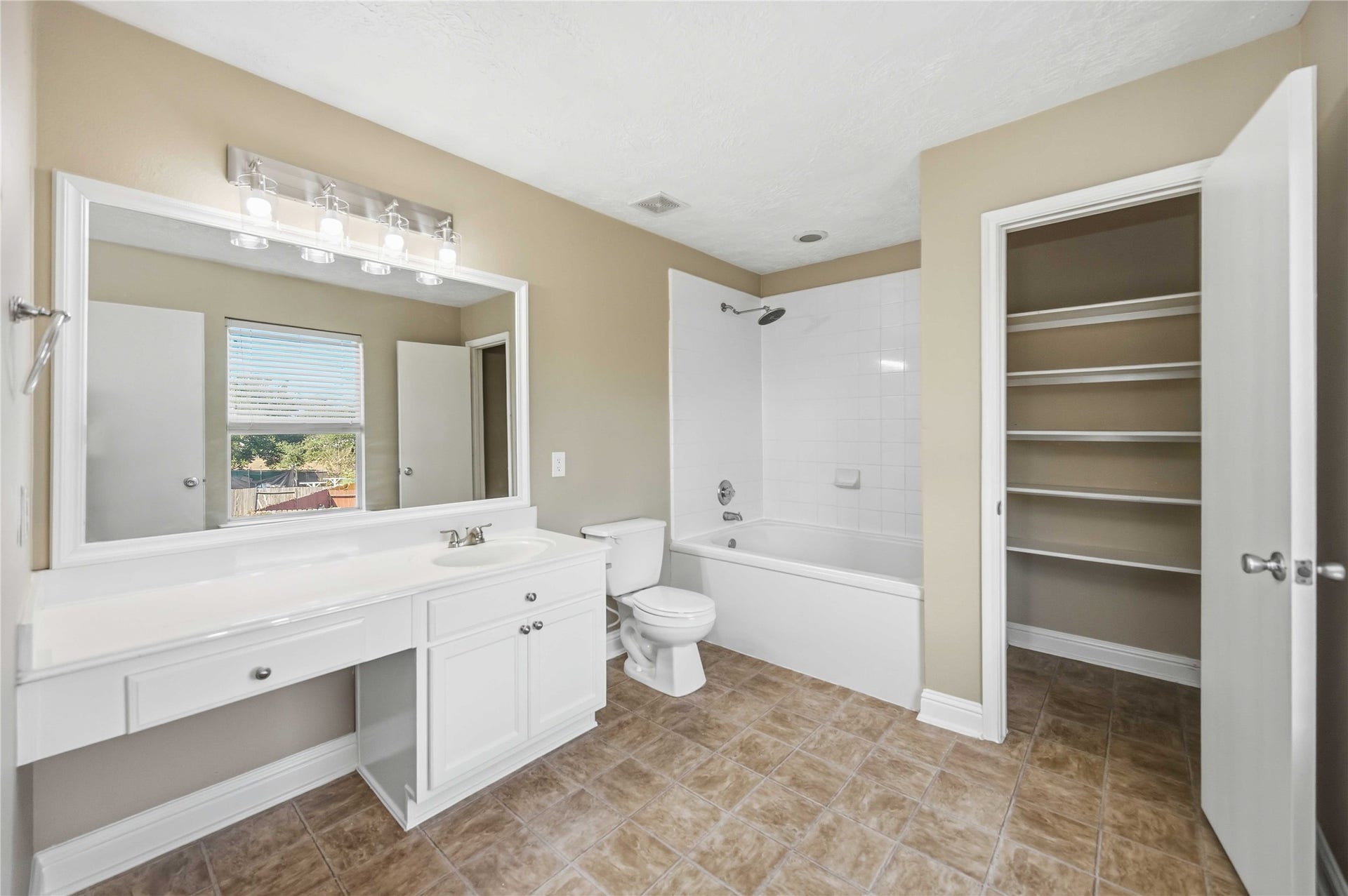 21366 Claretfield Court, Humble, TX 77338 21366 Claretfield Court, Humble, TX 77338