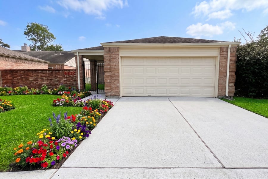 Property photo for 18527 Trail Bend Lane, Houston, TX