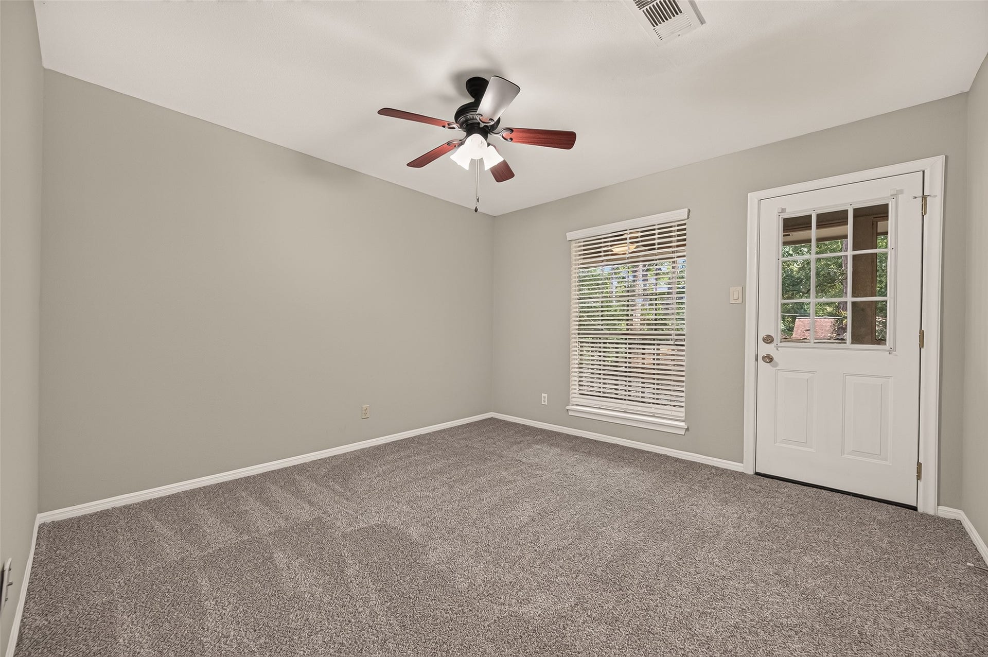 8007 Vickridge Lane, Spring, TX 77379 Third Bedroom with private entrance to screened balcony