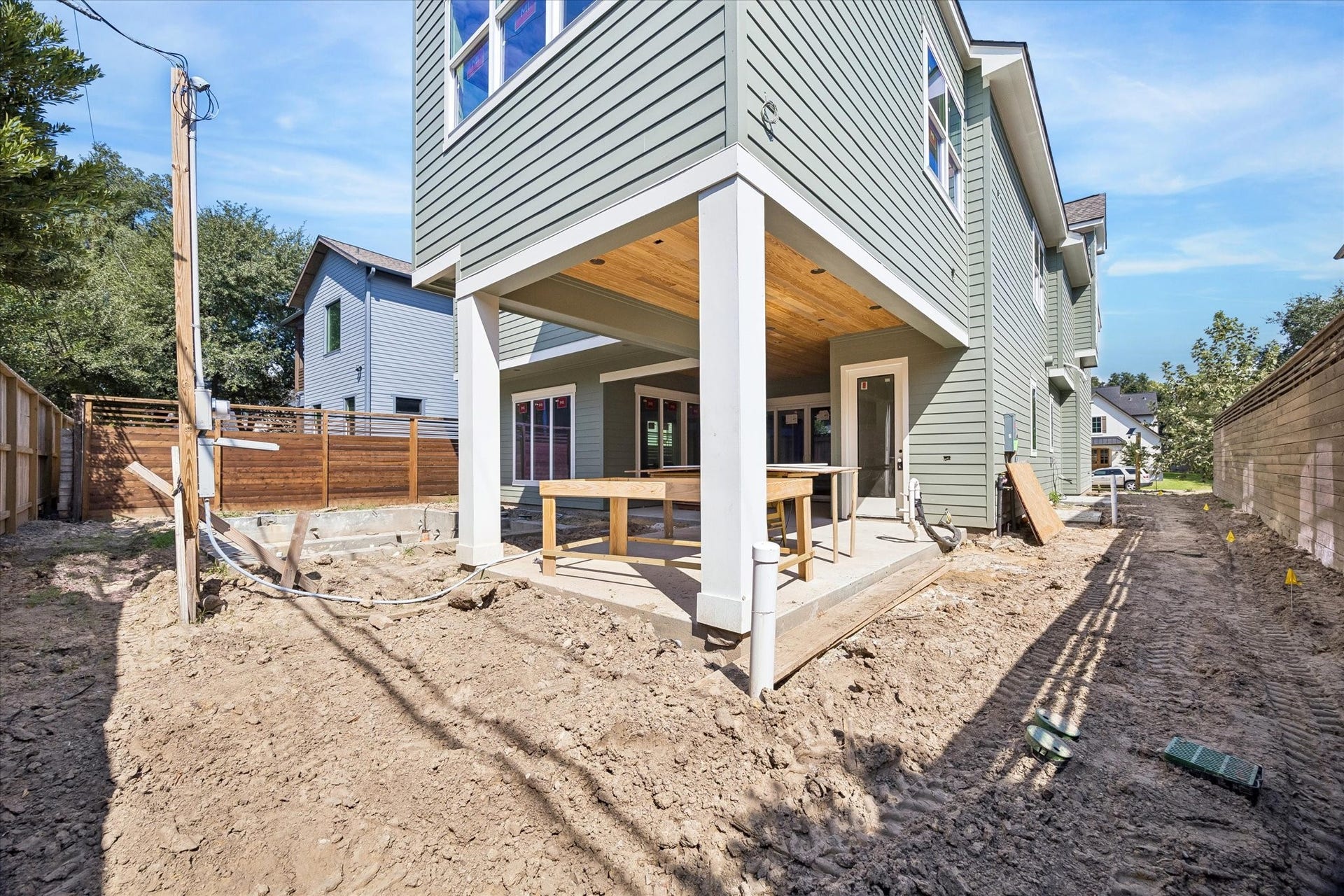 955 W 42nd Street, Houston, TX 77018 *Construction as of 9/28/26*